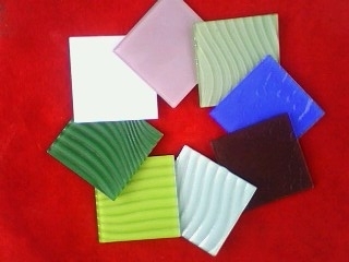 佛山市陶一色釉 水晶玻璃馬賽克顏料、玻璃釉料與高溫油墨的研發(fā)創(chuàng)新